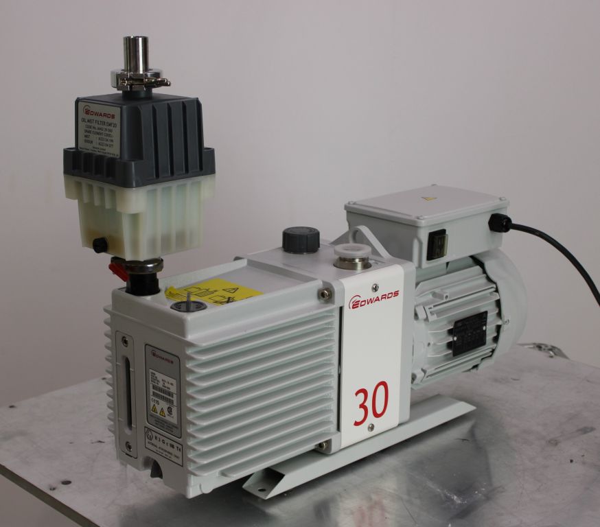 Edwards E2M30 Drehschieberpumpe 27,5m³/h 1 x 10-3 mbar